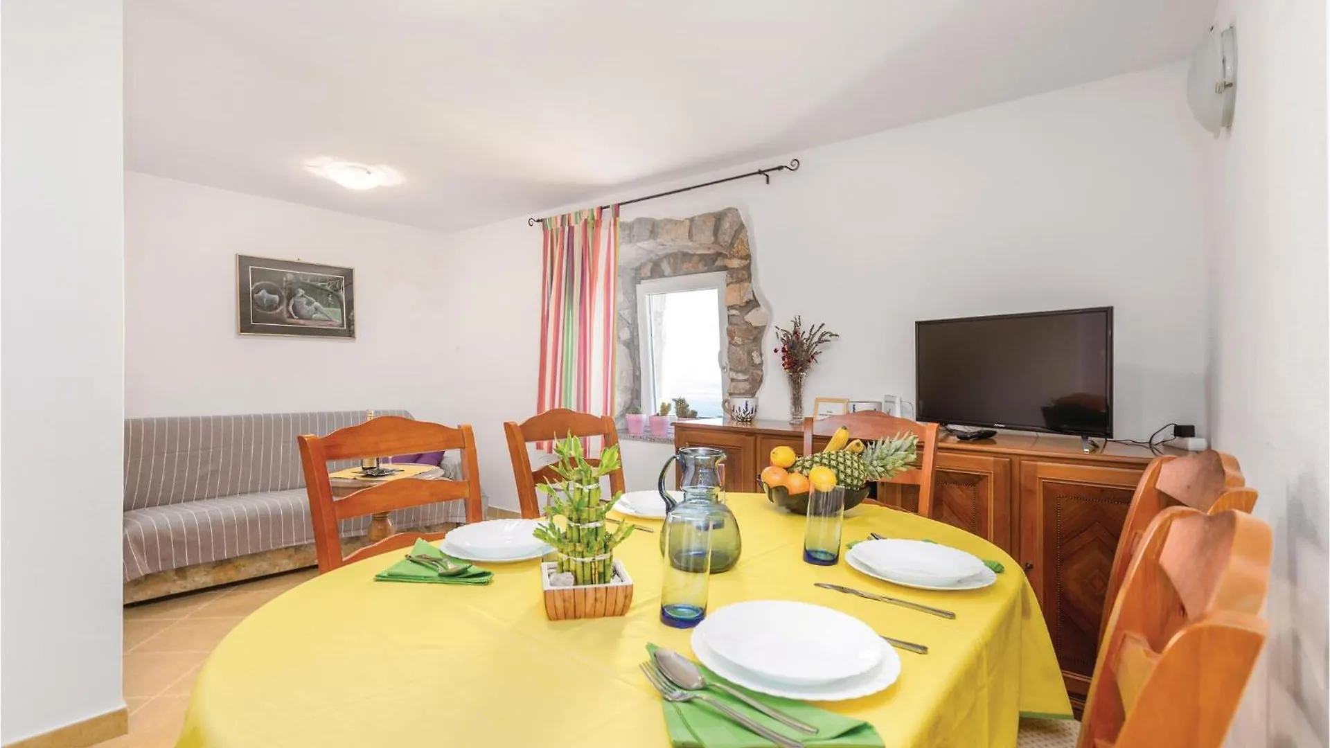 Casa de Férias Awesome Home In Moscenicka Draga With Kitchen