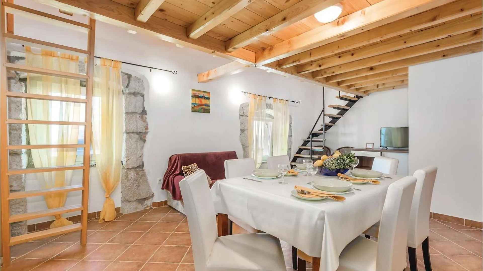 Awesome Home In Moscenicka Draga With Kitchen Croácia